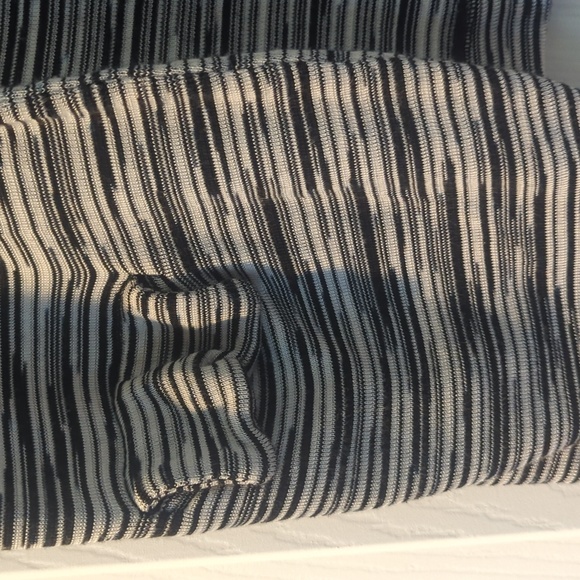 Short sleeve pocket knit blazer Size 2 / Large - Picture 5 of 11